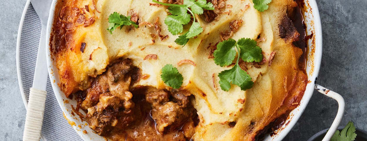 Massaman Beef, Onion & Potato Pie